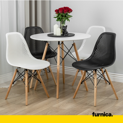 LUCA - Chaise de Salle à Manger / Bureau en Plastique Perforé avec Pieds en Bois - Noir